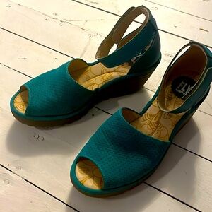 FLY LONDON sandals NWOT